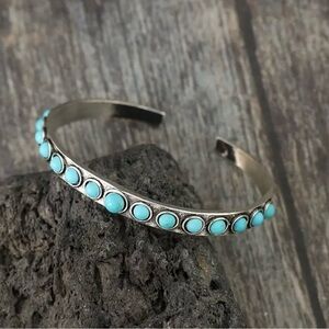 NWOT - Chic Turquoise and Silver Bracelet